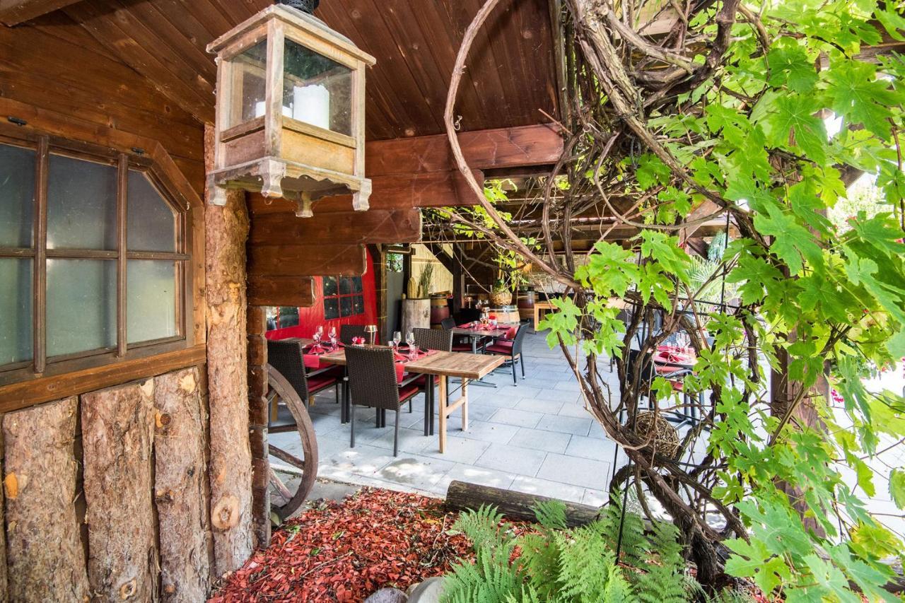 Reves Gourmands, Hotellerie & Gastronomie Vernayaz Exteriér fotografie