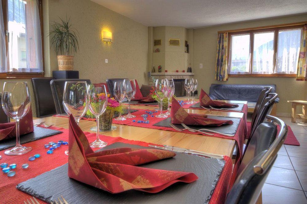 Reves Gourmands, Hotellerie & Gastronomie Vernayaz Exteriér fotografie