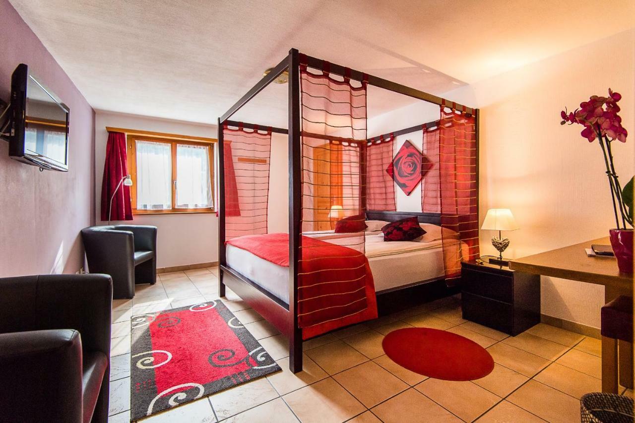 Reves Gourmands, Hotellerie & Gastronomie Vernayaz Exteriér fotografie