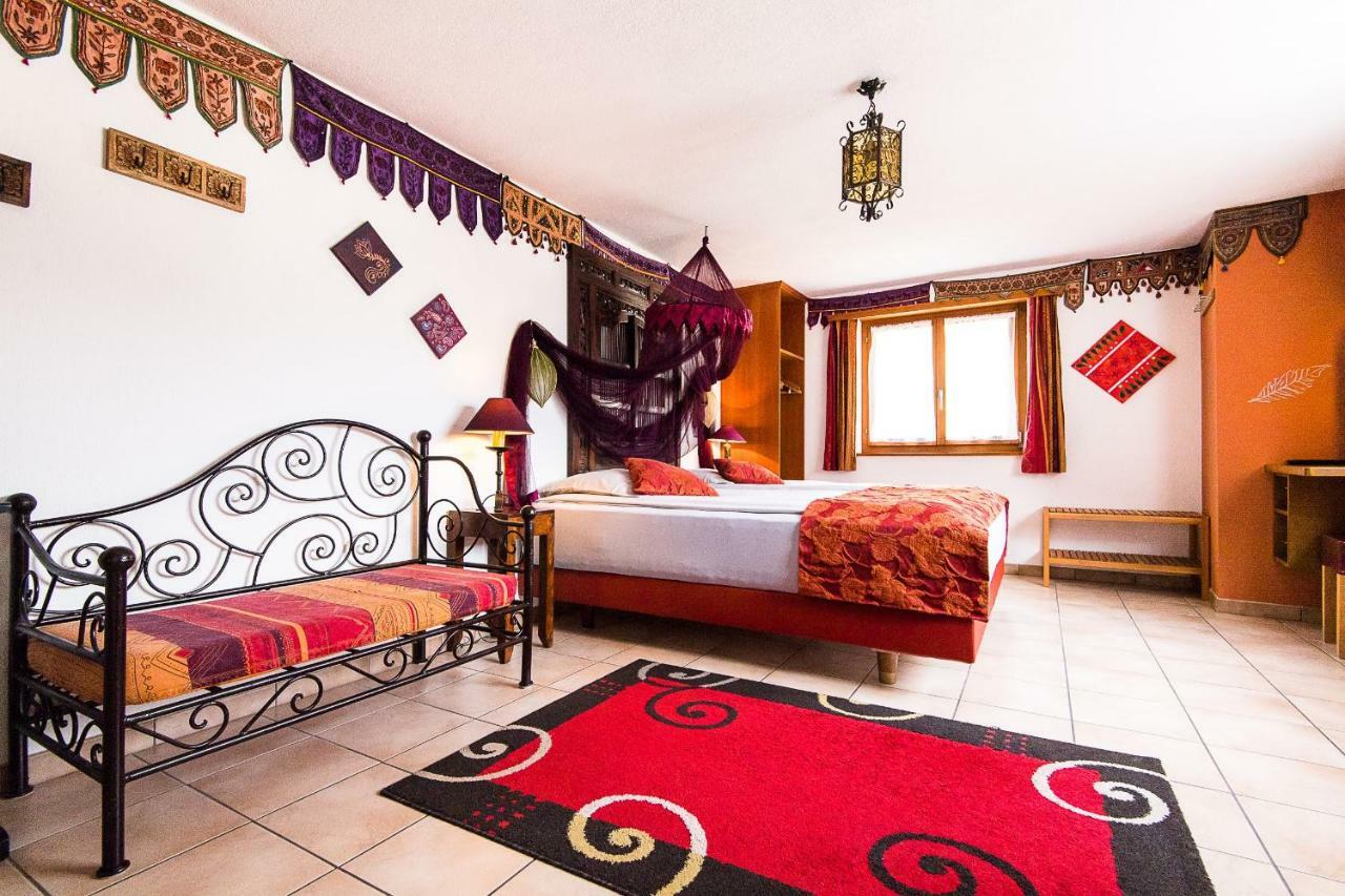 Reves Gourmands, Hotellerie & Gastronomie Vernayaz Exteriér fotografie