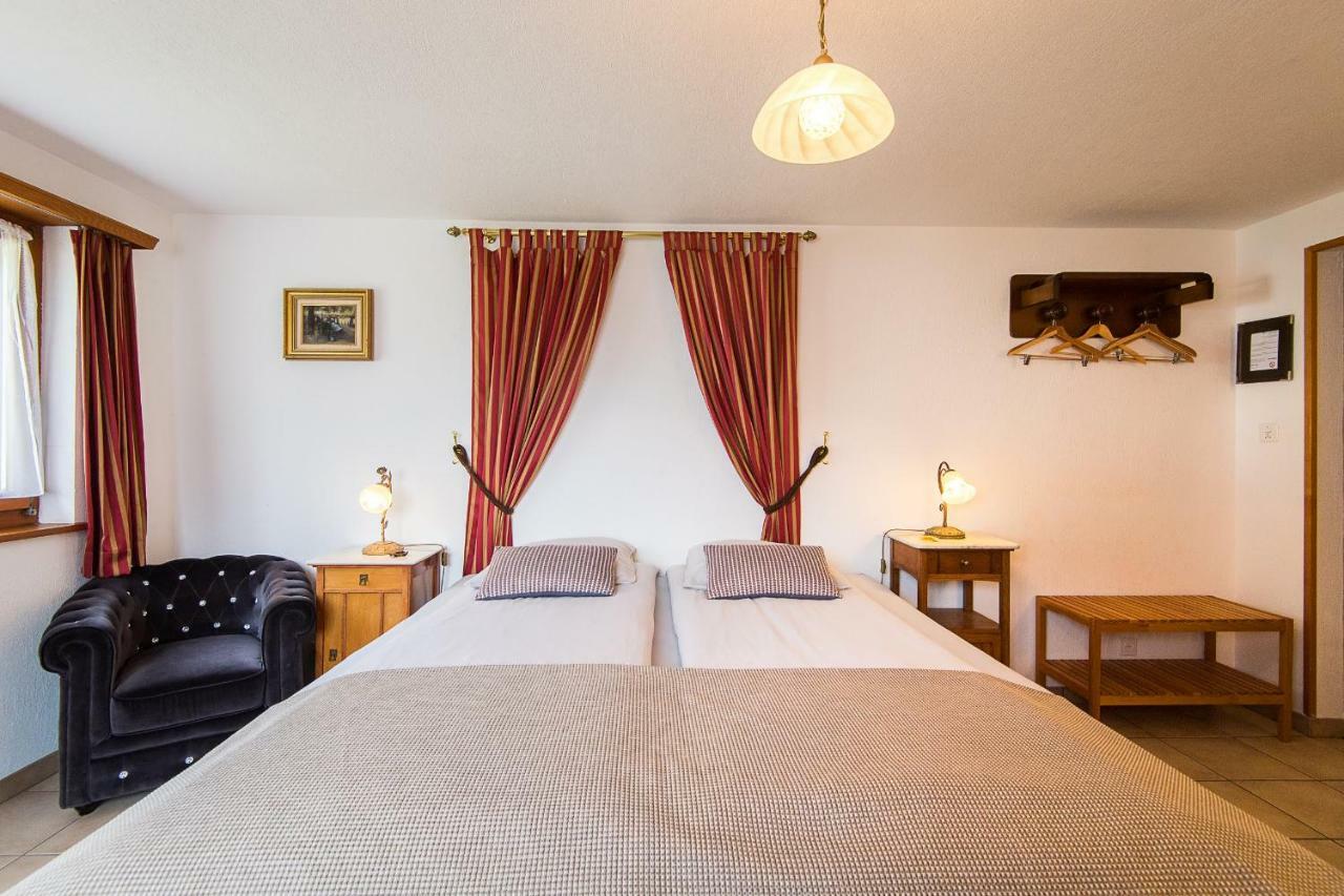 Reves Gourmands, Hotellerie & Gastronomie Vernayaz Exteriér fotografie